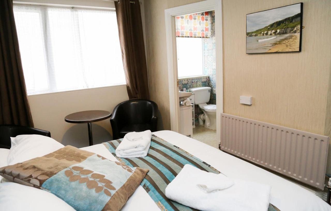 Avarest House Bb Adults Only Portrush Exterior photo